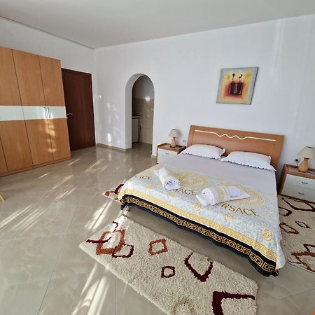 Studios M Ulcinj Chambre photo